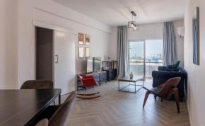 Sea View City Centre 3bed Apartment